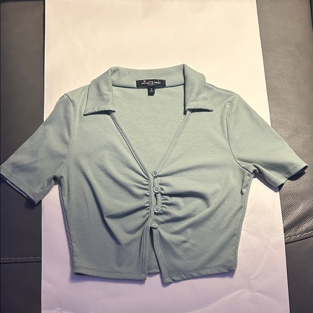 Mixed Threads Stylish Women's Button-Up Top - Light Green size S